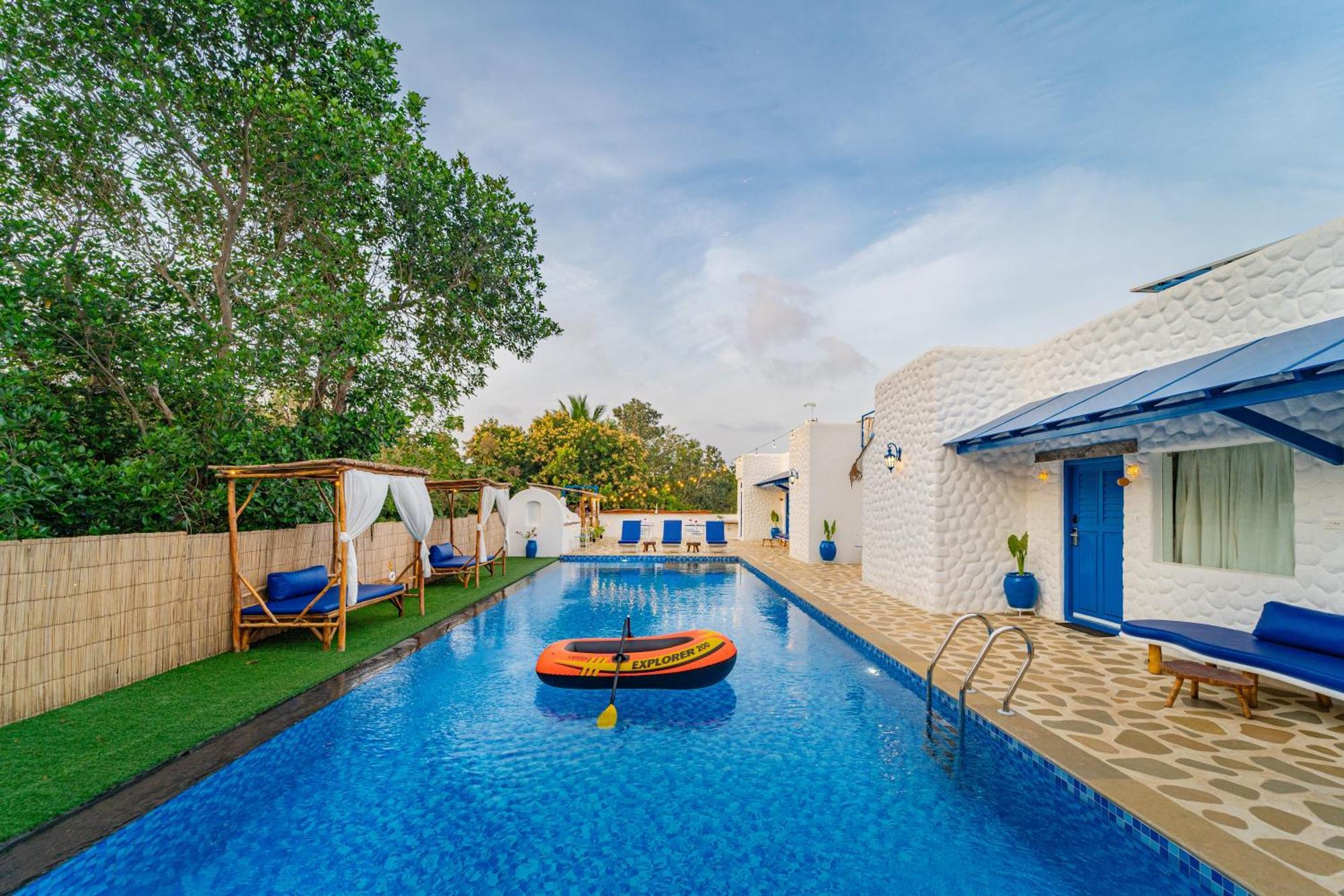 Conch Resort Luxury Private Pool Suites Пондичери Екстериор снимка